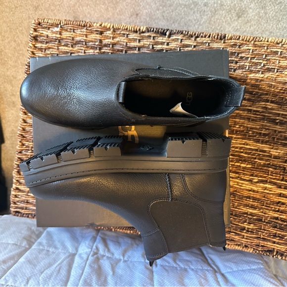 New Men’s UGG Boots - Picture 6 of 10